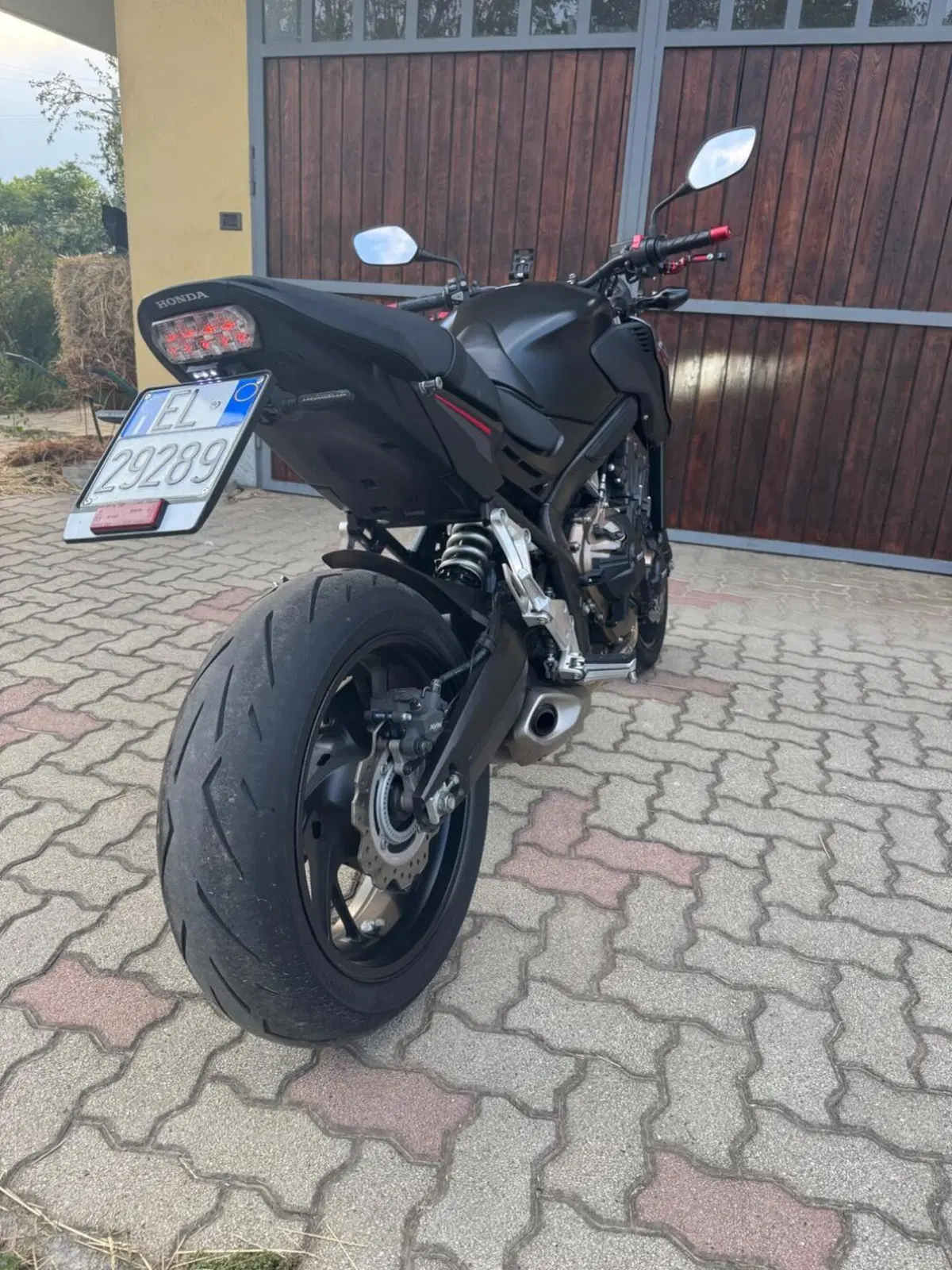 Honda CB 650 F (2017 - 18) (3)