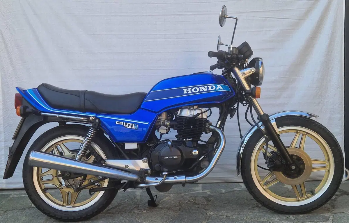 Honda CB 400