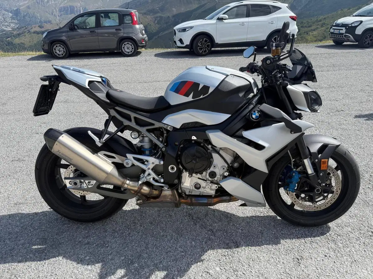 Bmw M 1000 R (2025 - 27) (2)
