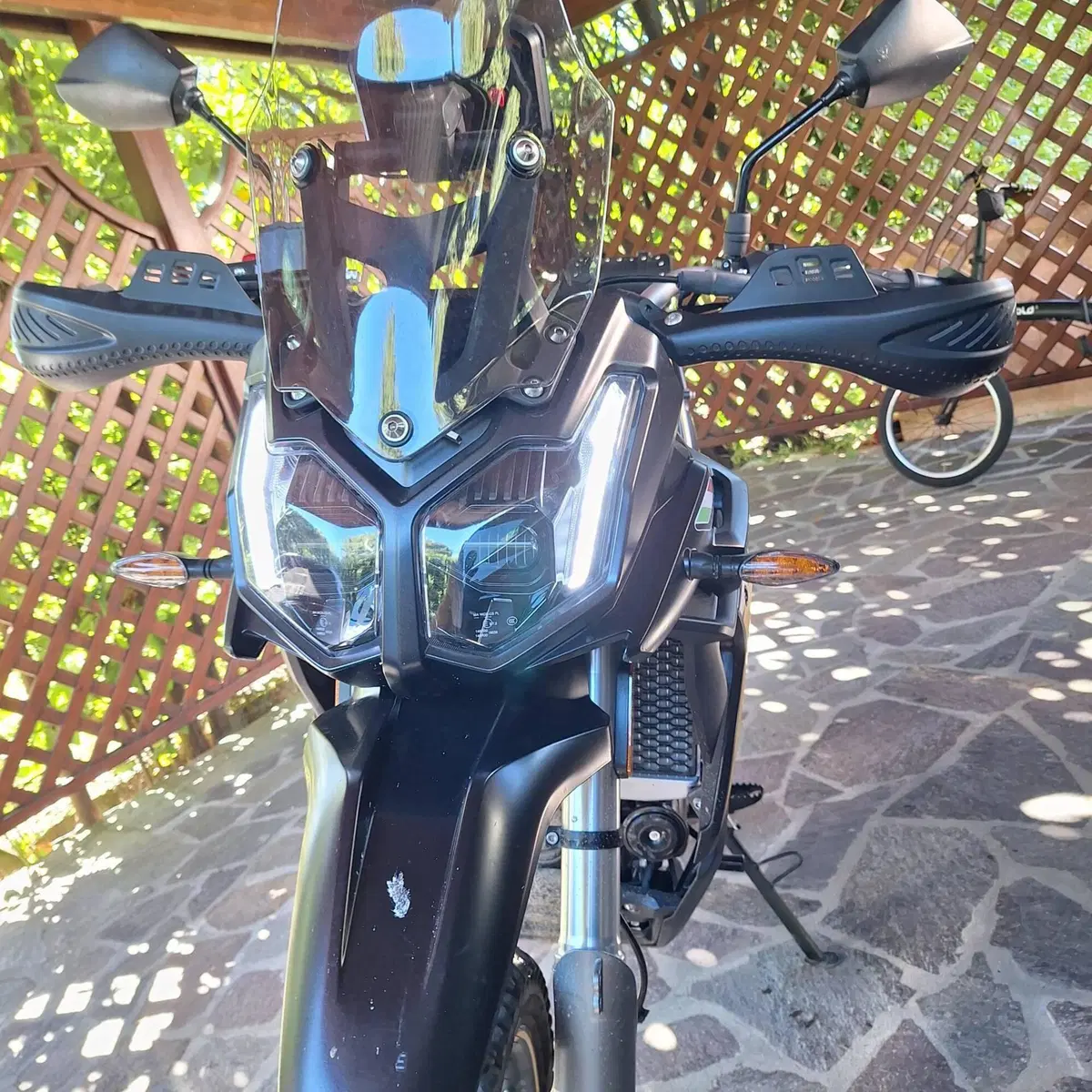 Voge Valico 300 Rally (2022 - 26) (3)