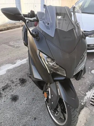 Yamaha T-Max 560 25th Anniversary (2026) usata