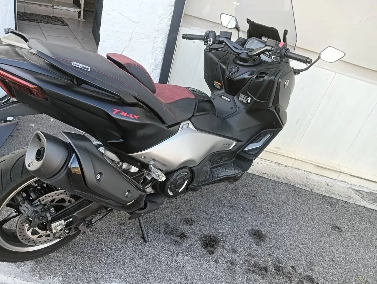 Yamaha T-Max 560 25th Anniversary (2026) (3)