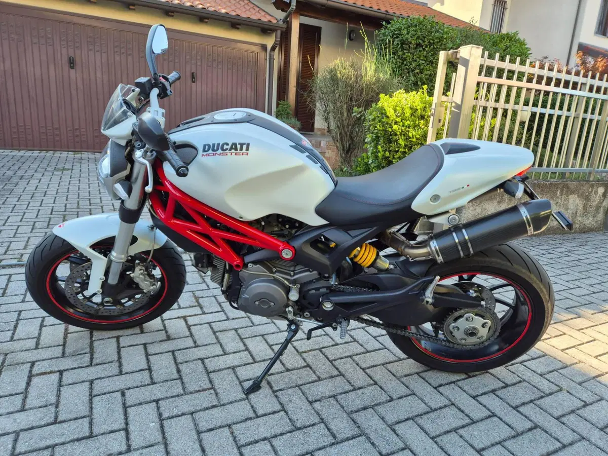 Ducati Monster 796 (2010 - 13) (4)