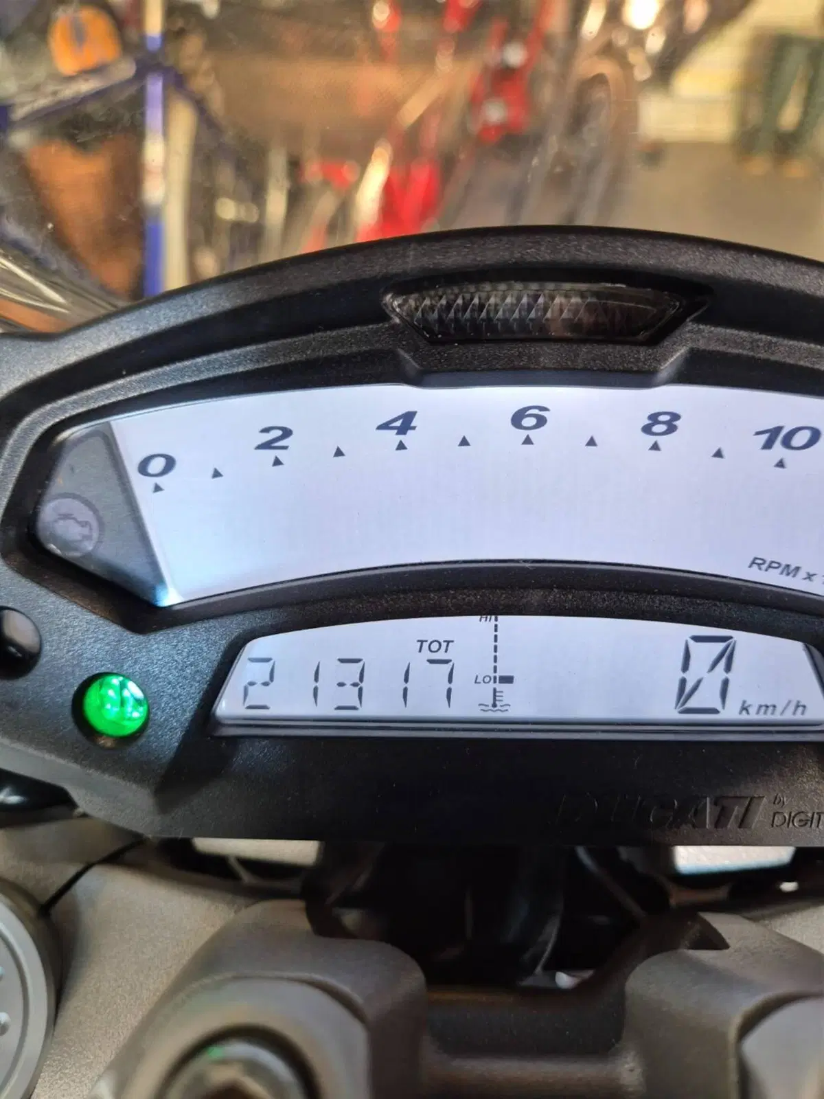 Ducati Monster 796 (2010 - 13) (8)