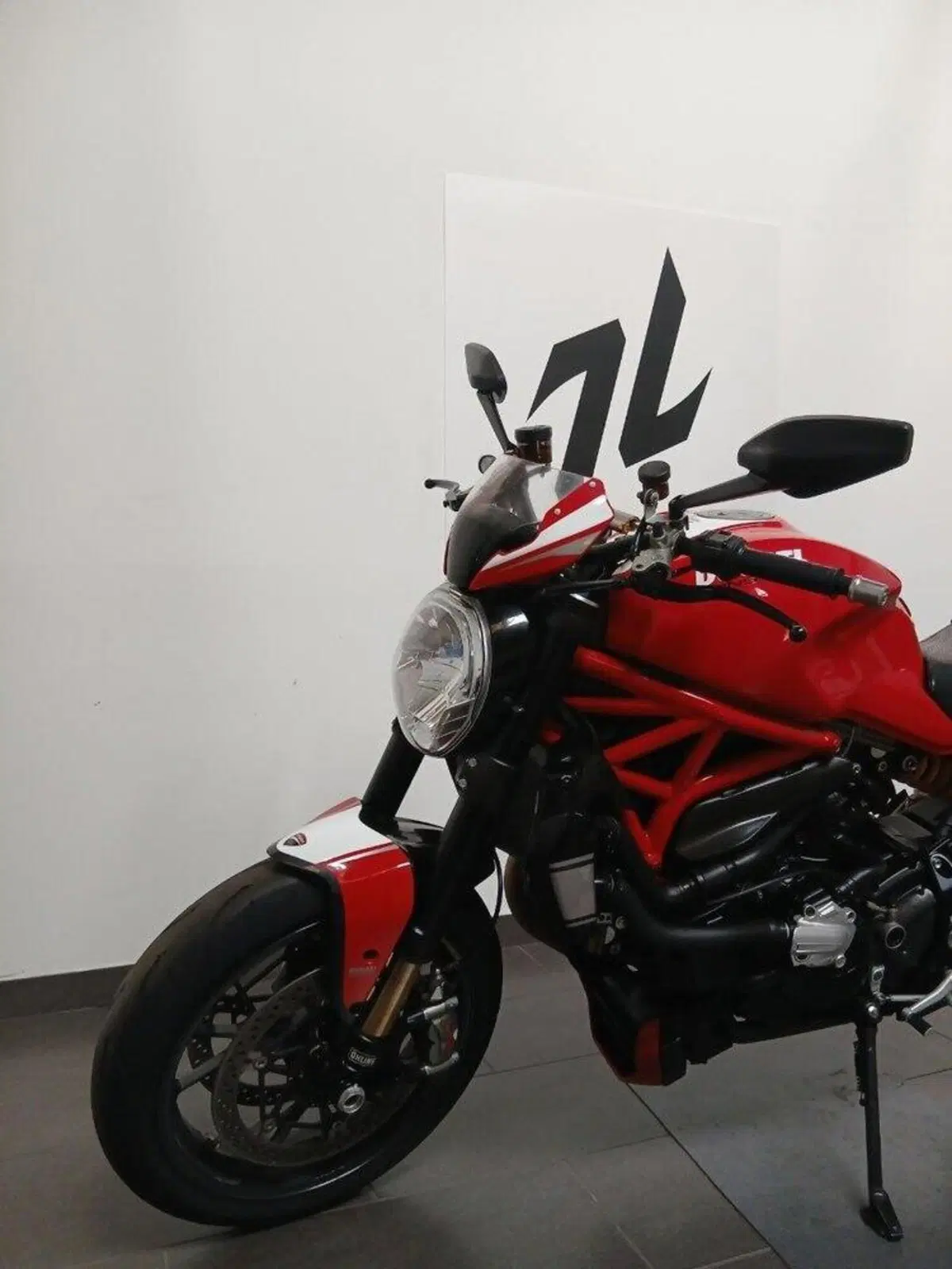 Ducati Monster 1200 R (2016 - 19) (2)
