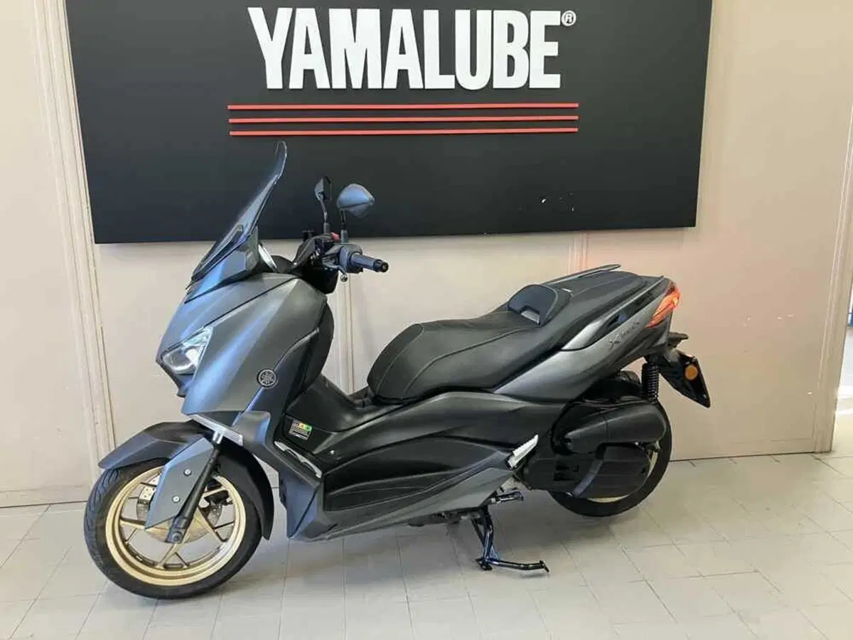Yamaha X-Max 125 Tech Max (2020) (3)