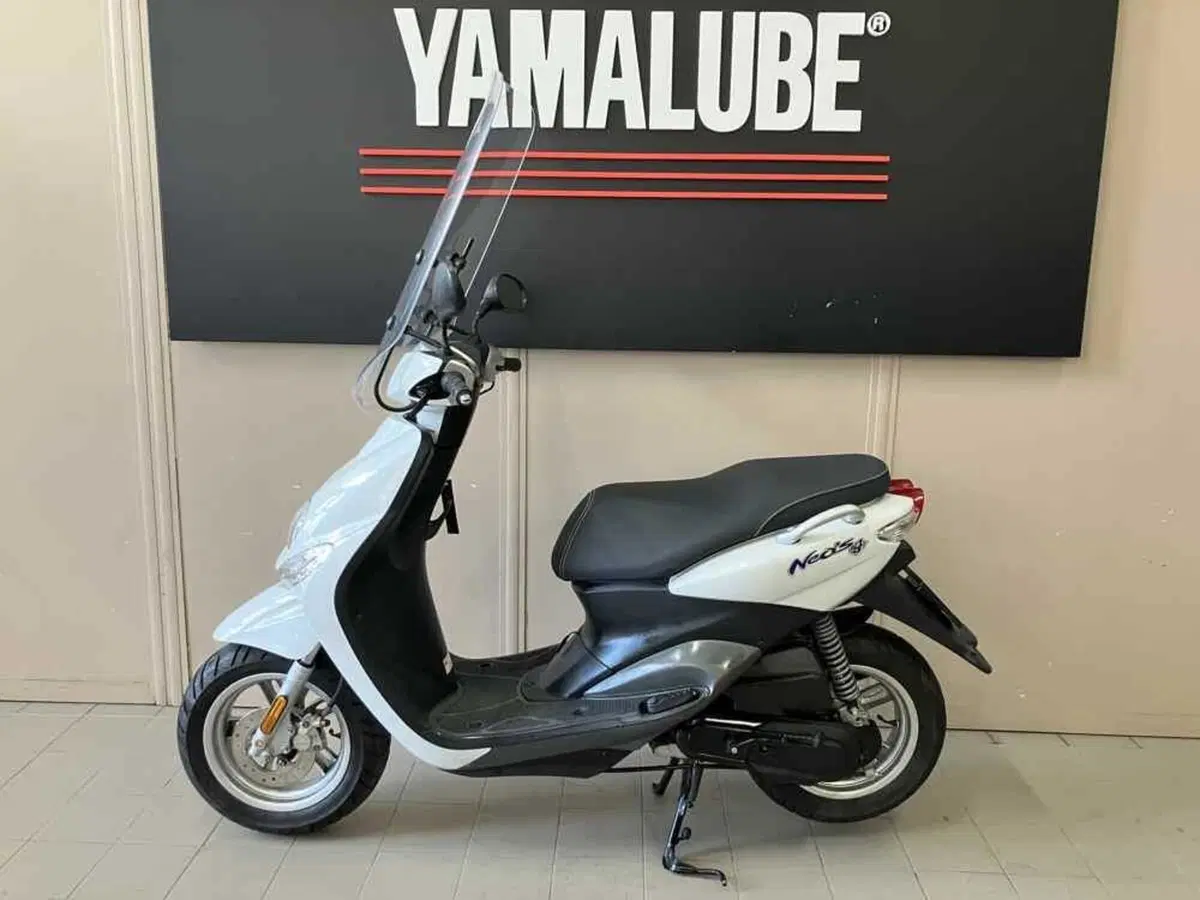 Yamaha Neo's L1e (2022 - 26) (2)