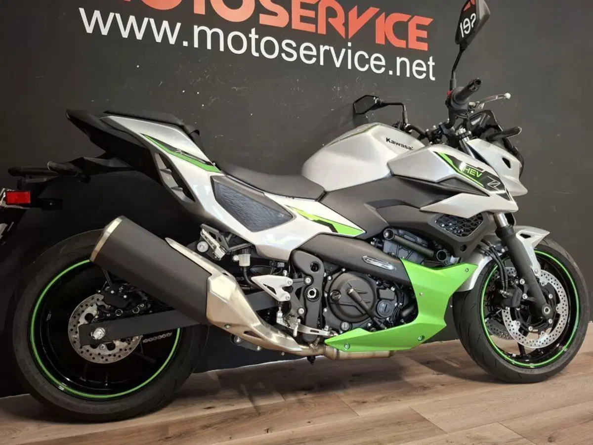Kawasaki Z7 Hybrid (2024 - 26) (6)
