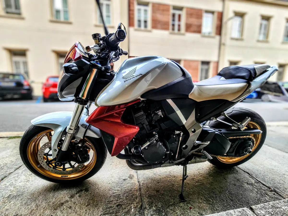 Honda CB 1000 R (2008 - 10) (3)