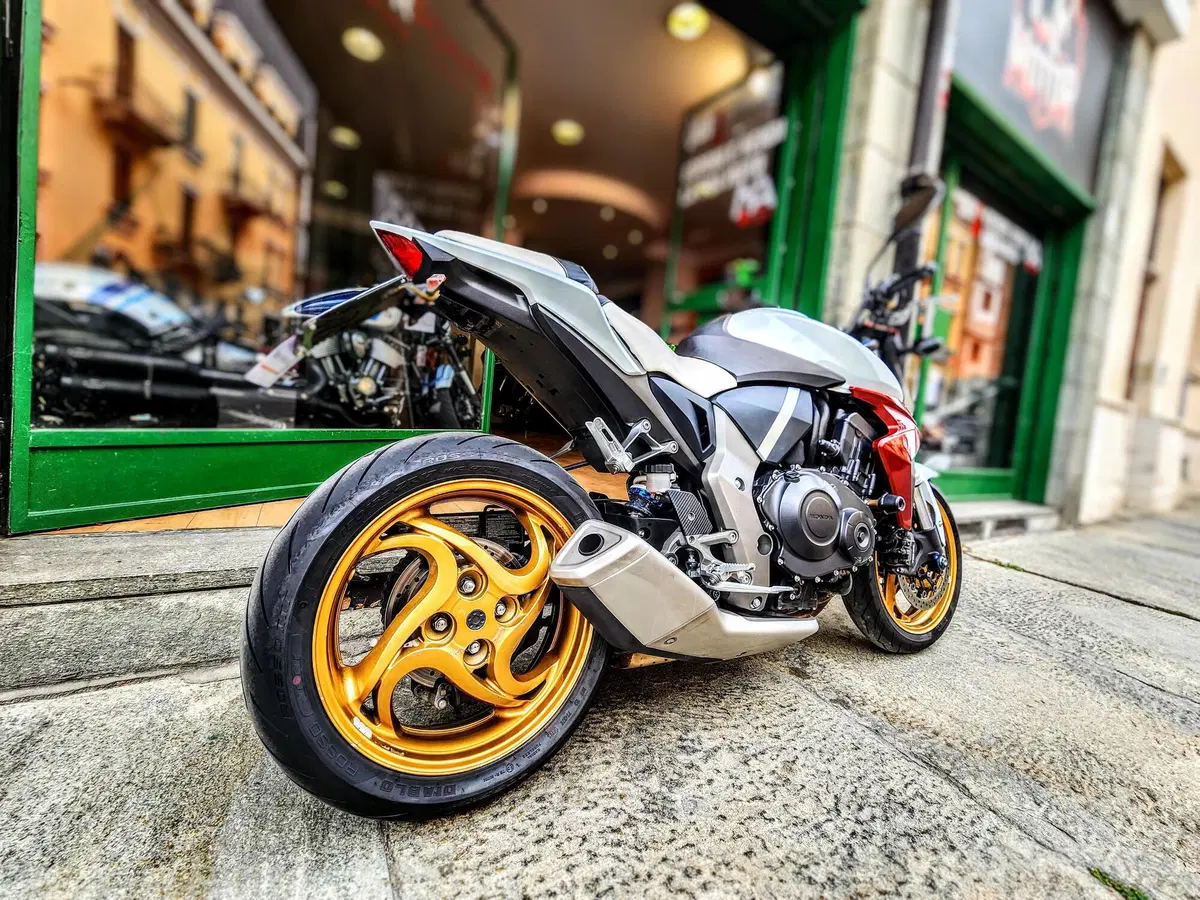 Honda CB 1000 R (2008 - 10) (8)