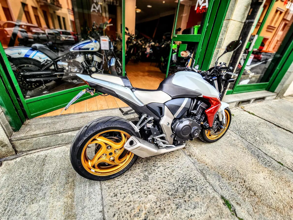 Honda CB 1000 R (2008 - 10) (9)