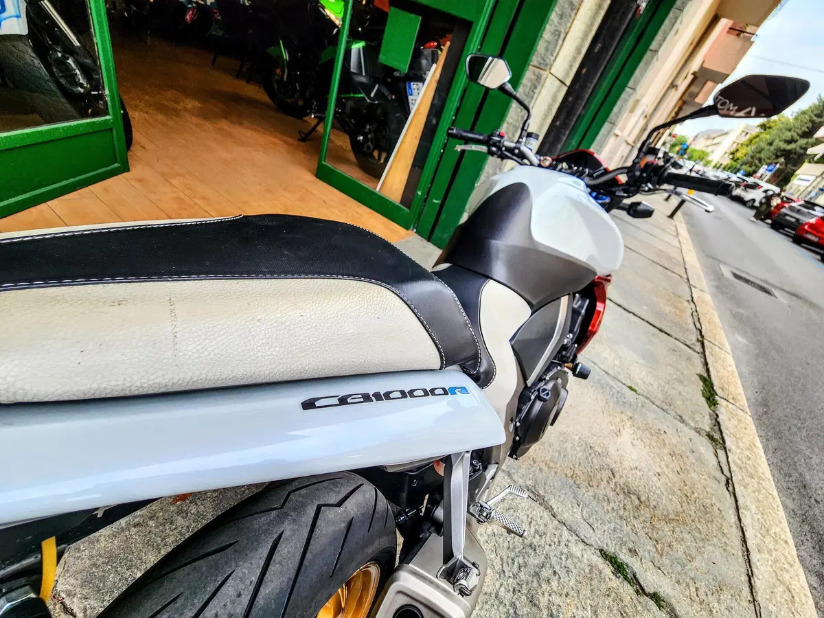 Honda CB 1000 R (2008 - 10) (10)