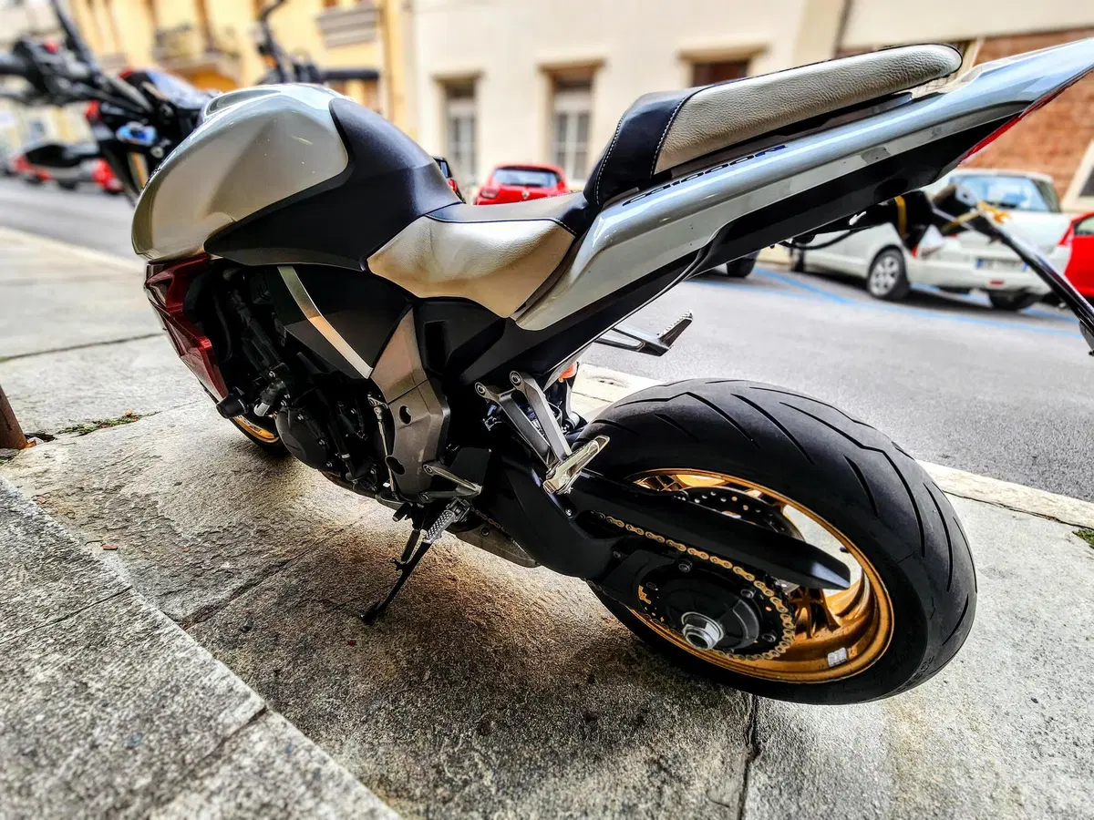 Honda CB 1000 R (2008 - 10) (14)