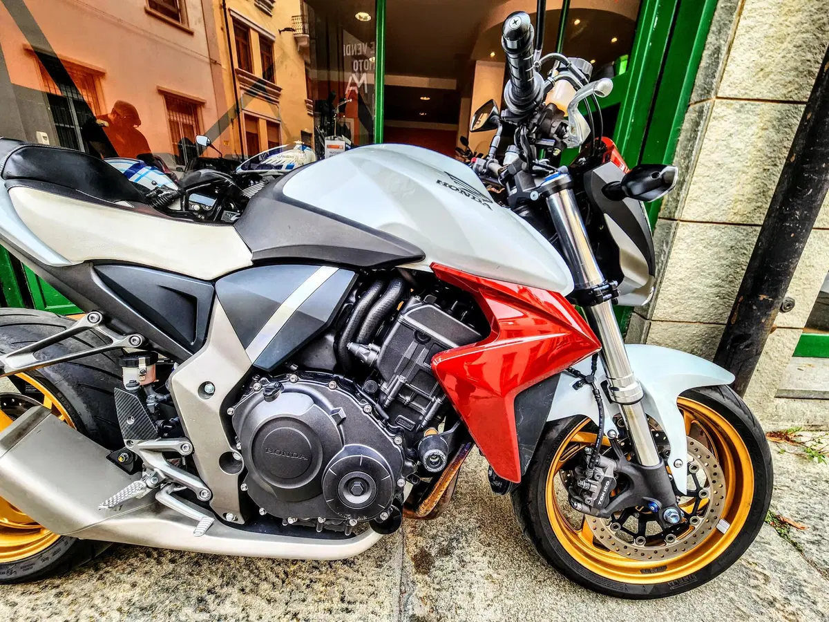 Honda CB 1000 R (2008 - 10) (16)