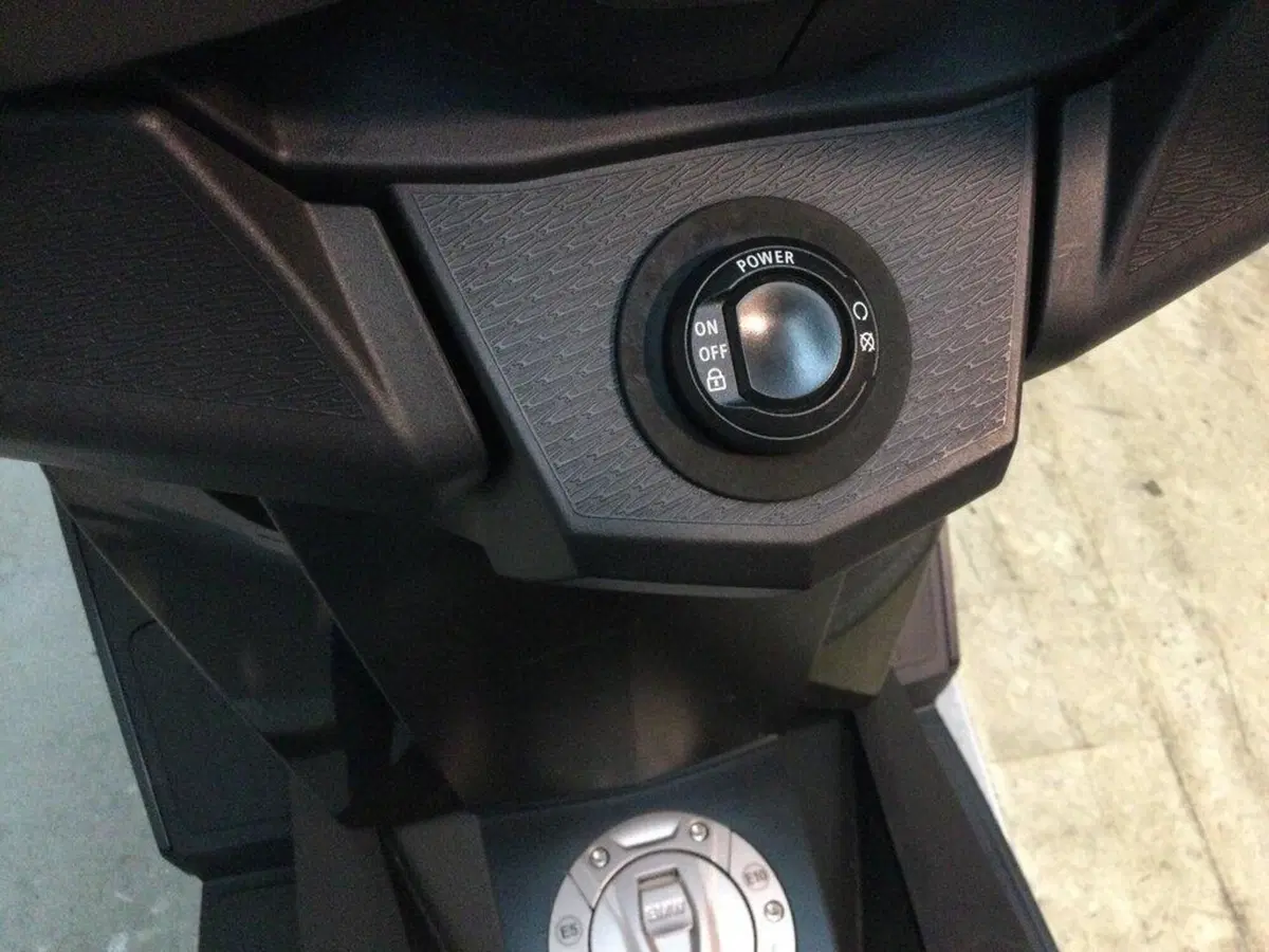 Bmw C 400 GT (2019 - 20) (11)