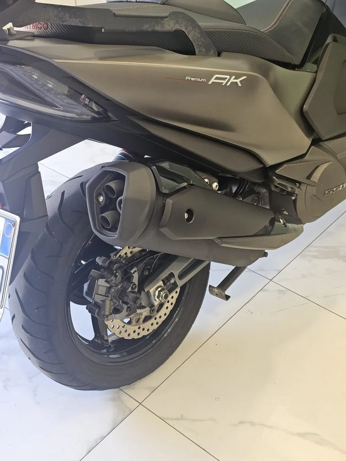 Kymco AK 550 Premium (2023 - 25) (8)