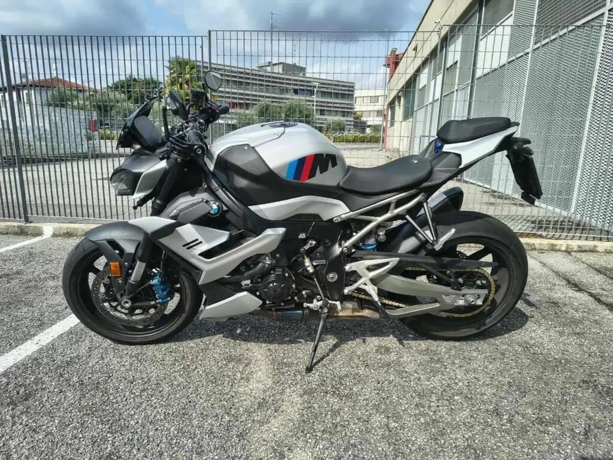 Bmw M 1000 R (2025 - 27) (5)