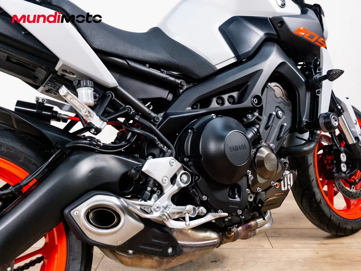 Yamaha MT-09 (2021 - 23) (4)