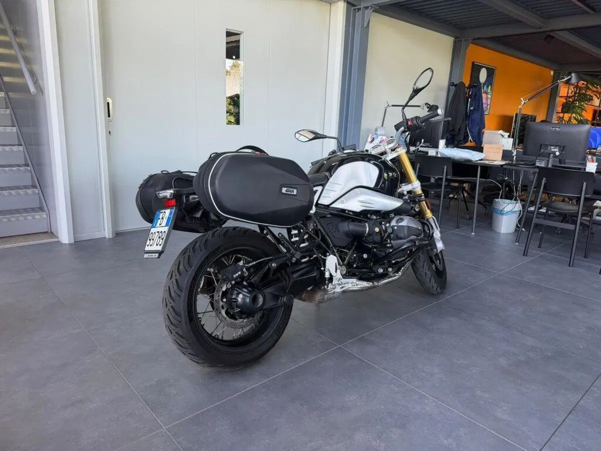 Bmw R nineT (2021 - 24) (3)