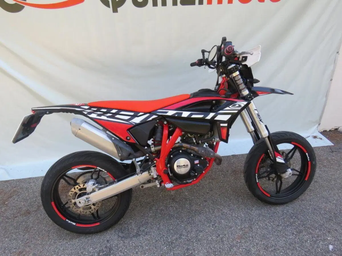 Betamotor RR 125 4T Motard LC (2021 - 23) (3)