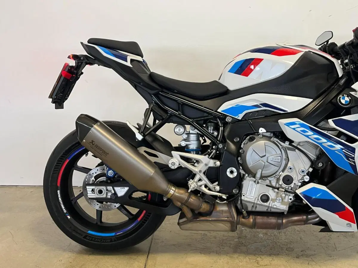 Bmw M 1000 R (2025 - 27) (5)