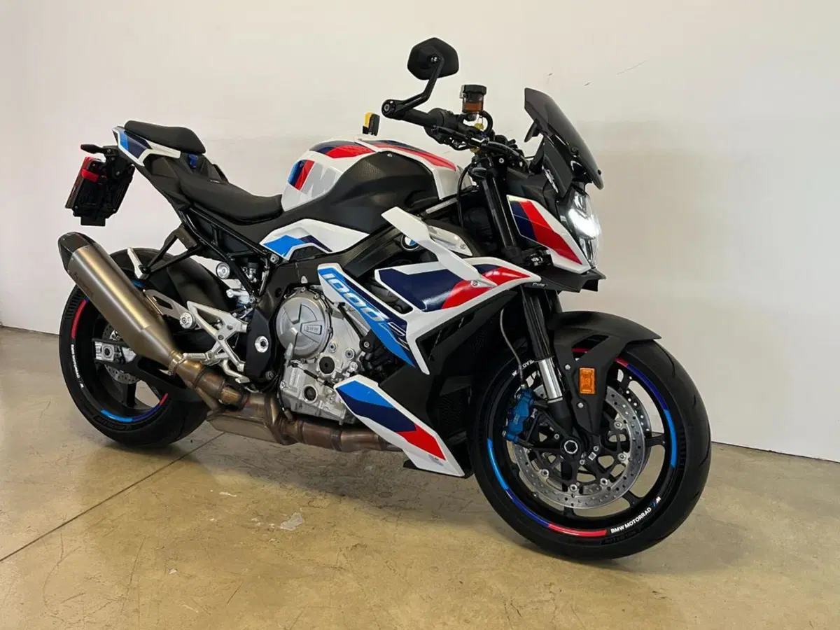Bmw M 1000 R (2025 - 27) (2)