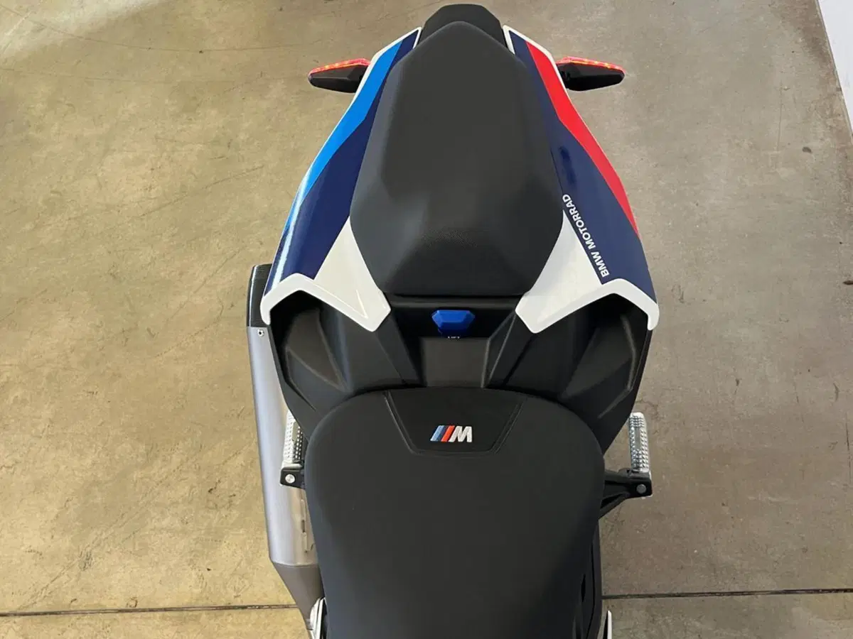 Bmw M 1000 R (2025 - 27) (10)