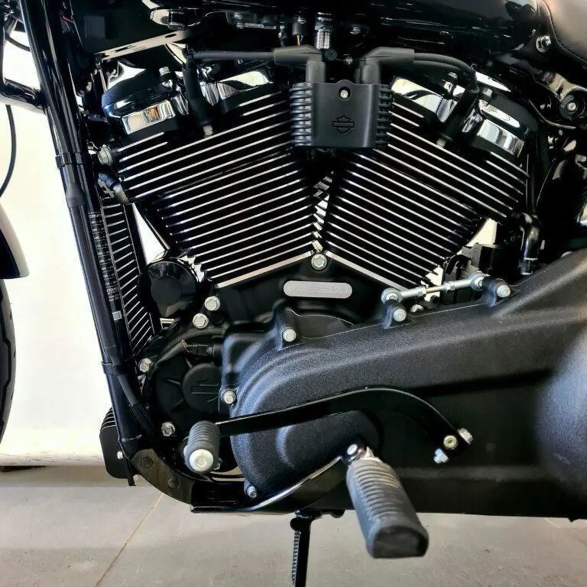 Harley-Davidson Low Rider ST (2025 - 26) (11)