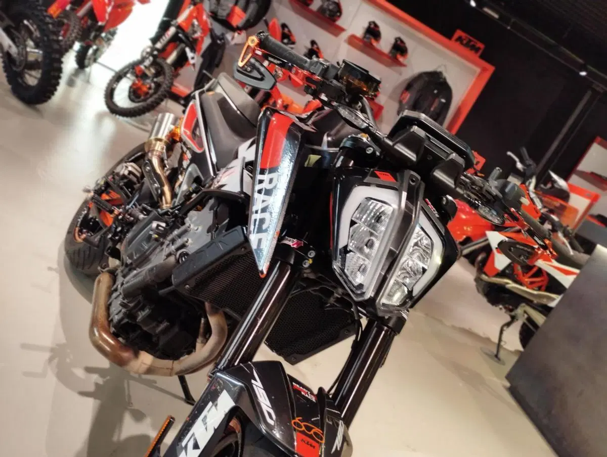 KTM 790 Duke (2018 - 20) (4)
