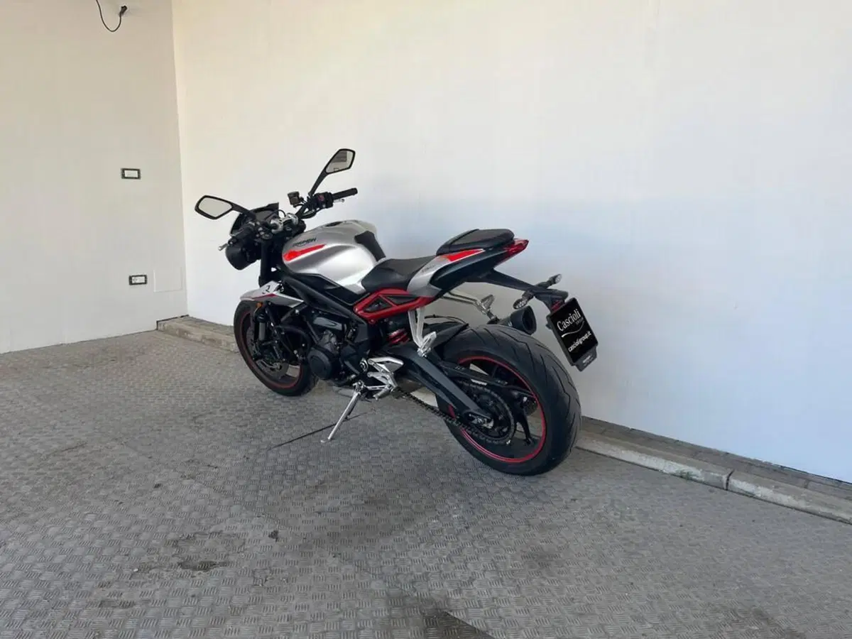 Triumph Street Triple R (2017 - 20) (6)