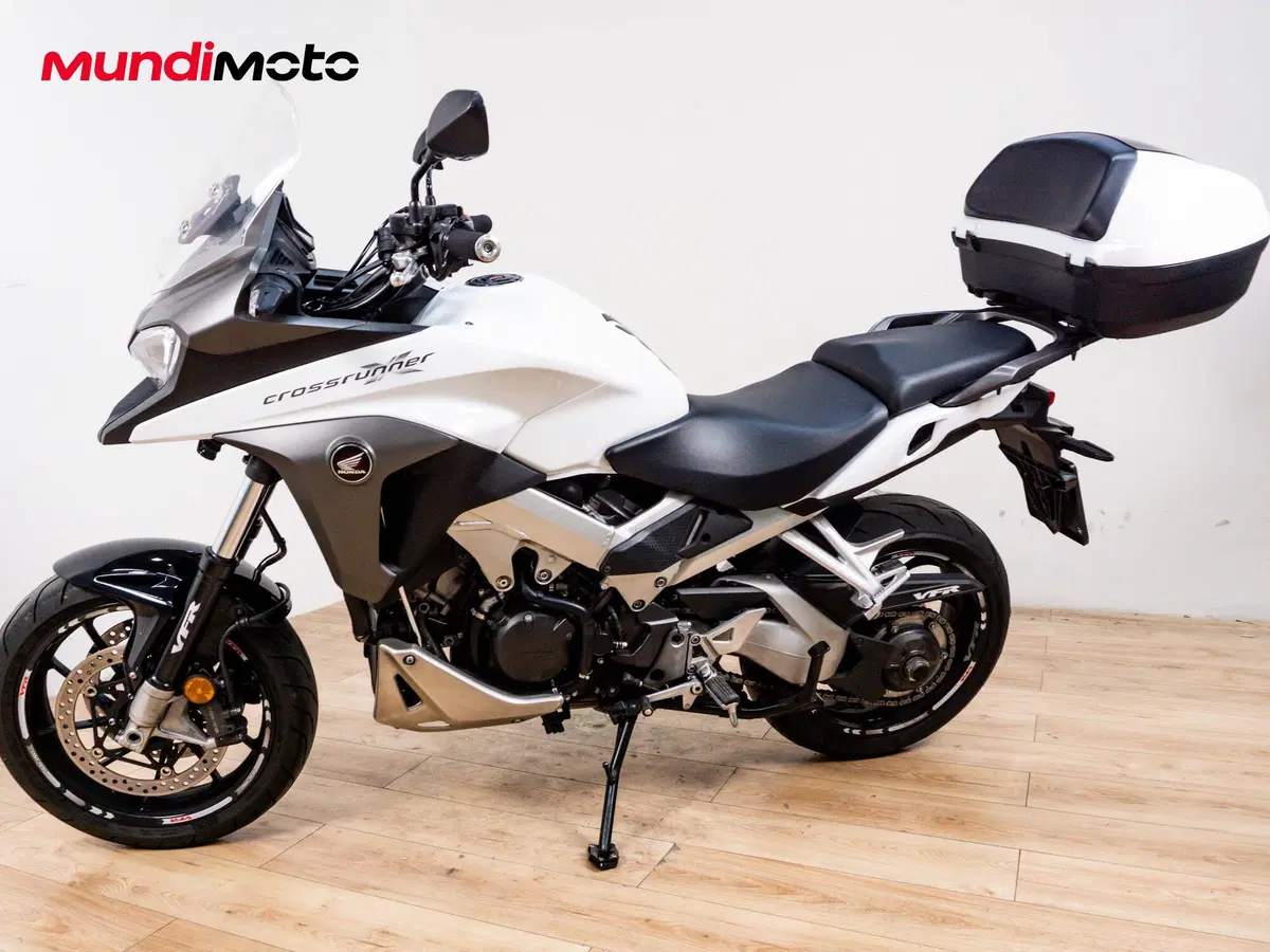 Honda VFR 800 (1998 - 01) (8)