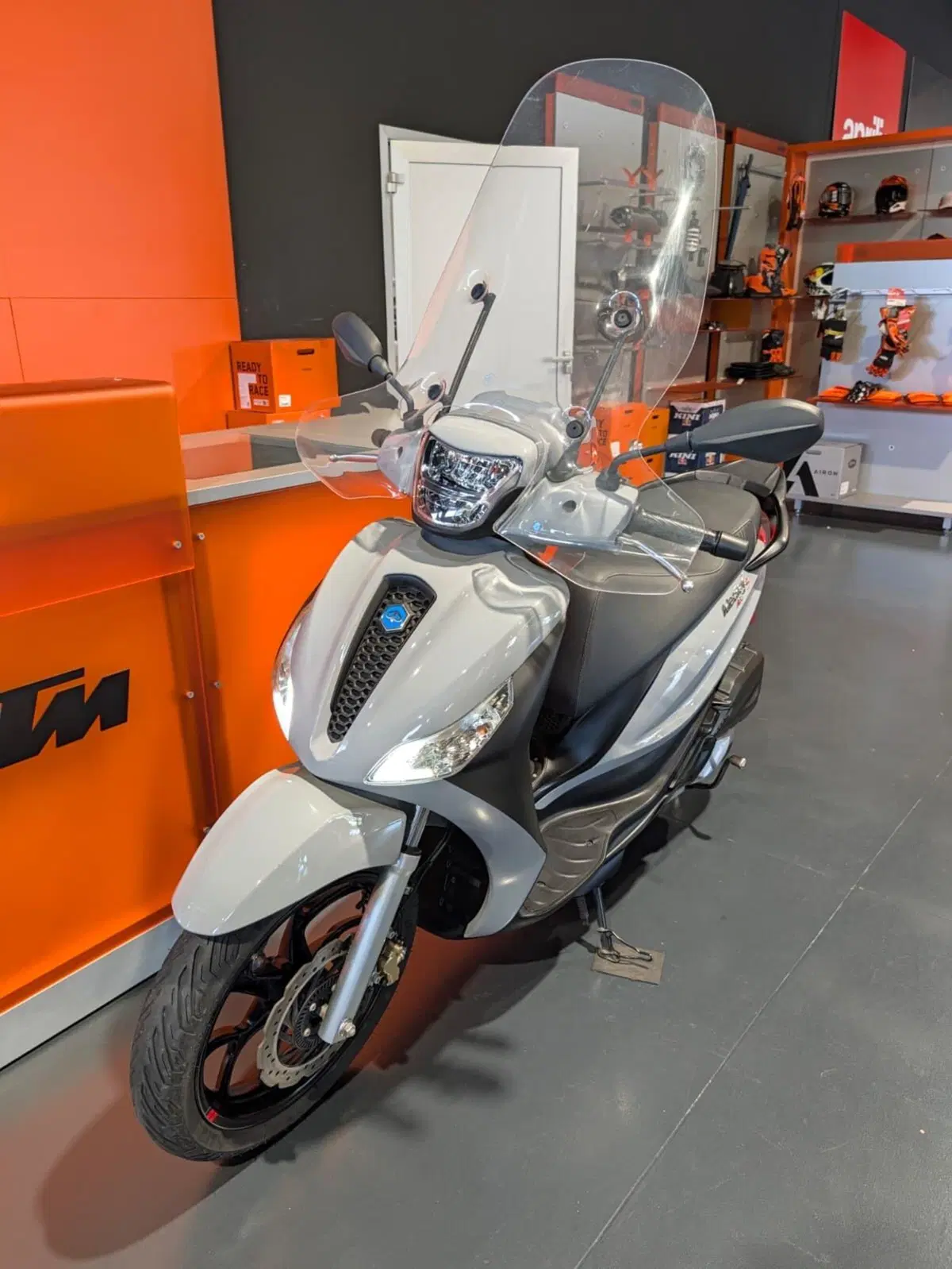 Piaggio Medley 150 S ABS (2021 - 25) (3)
