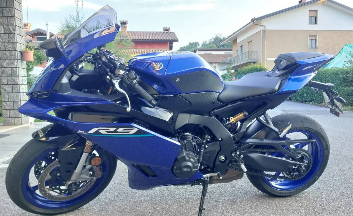 Yamaha YZF R9 (2025 - 26) (2)
