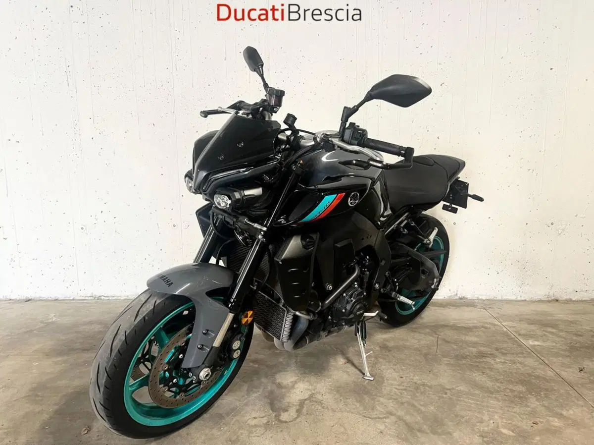 Yamaha MT-10 (2022 - 26) (5)