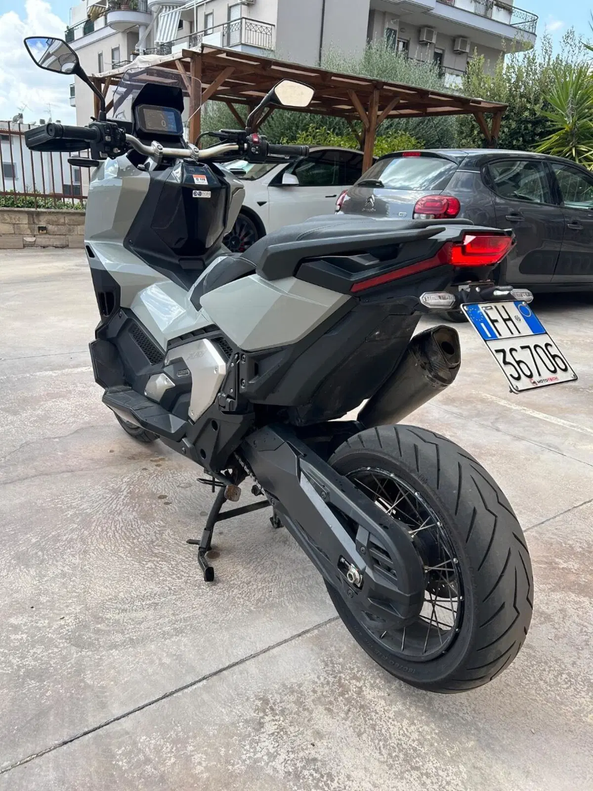 Honda X-ADV 750 DCT (2021 - 24) (2)