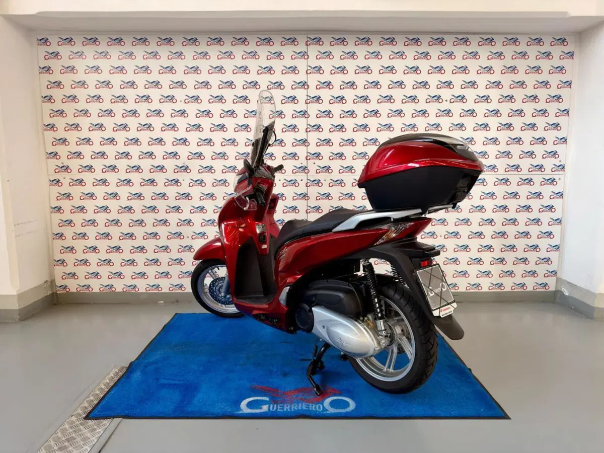 Honda SH 300 i ABS (2016 - 20) (4)