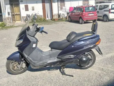 Suzuki Burgman AN 400 (1999 - 00) usata