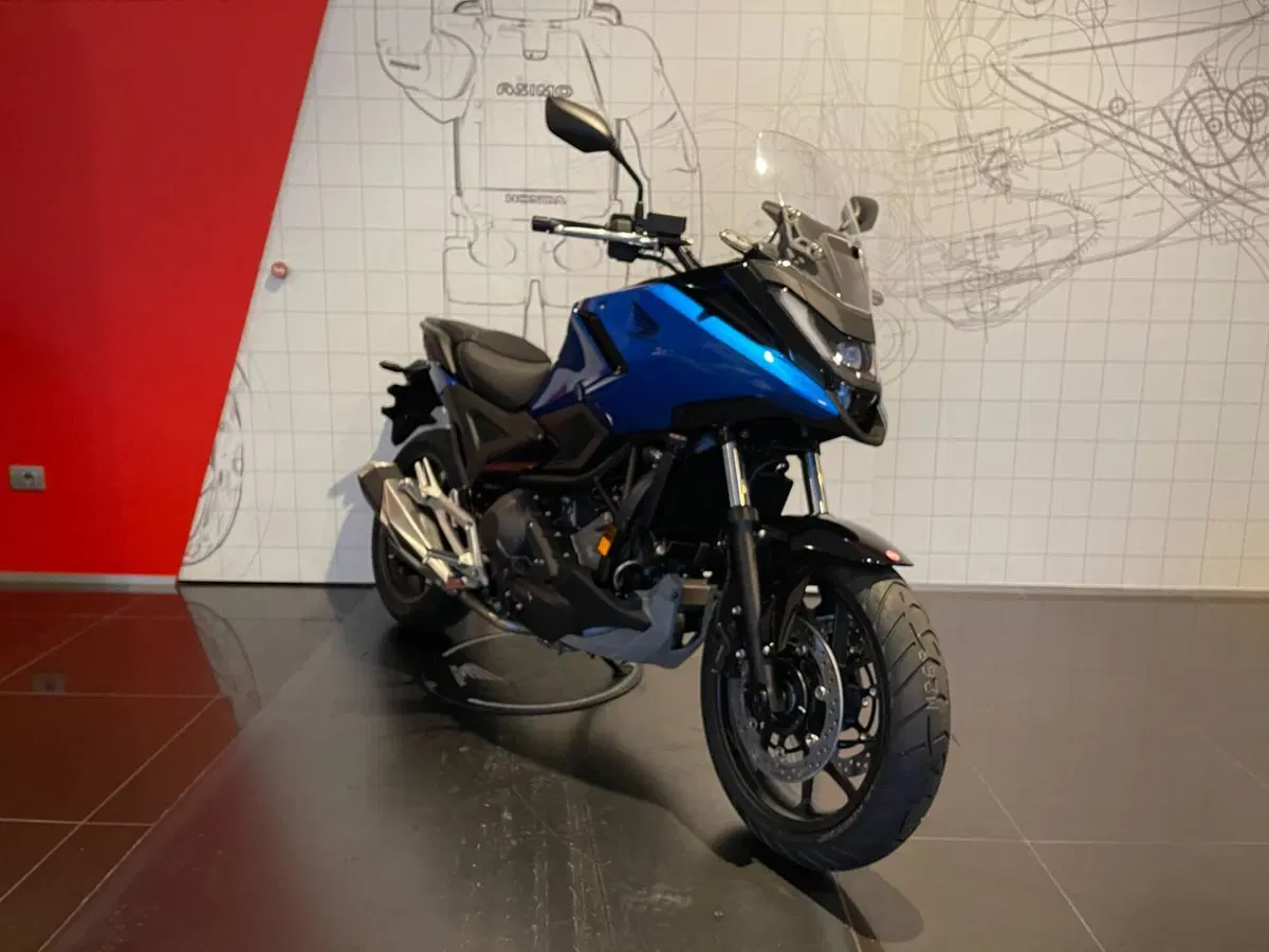 Honda NC 750 X DCT (2025 - 26) (2)