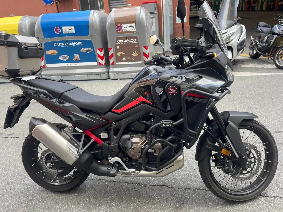 Honda Africa Twin CRF 1100L ES (2024 - 26) (4)