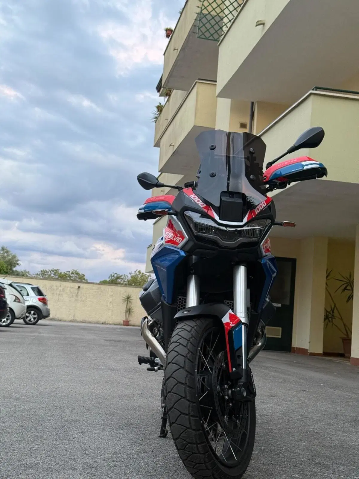 Moto Guzzi Stelvio Duecento Tributo (2025 - 26) (4)