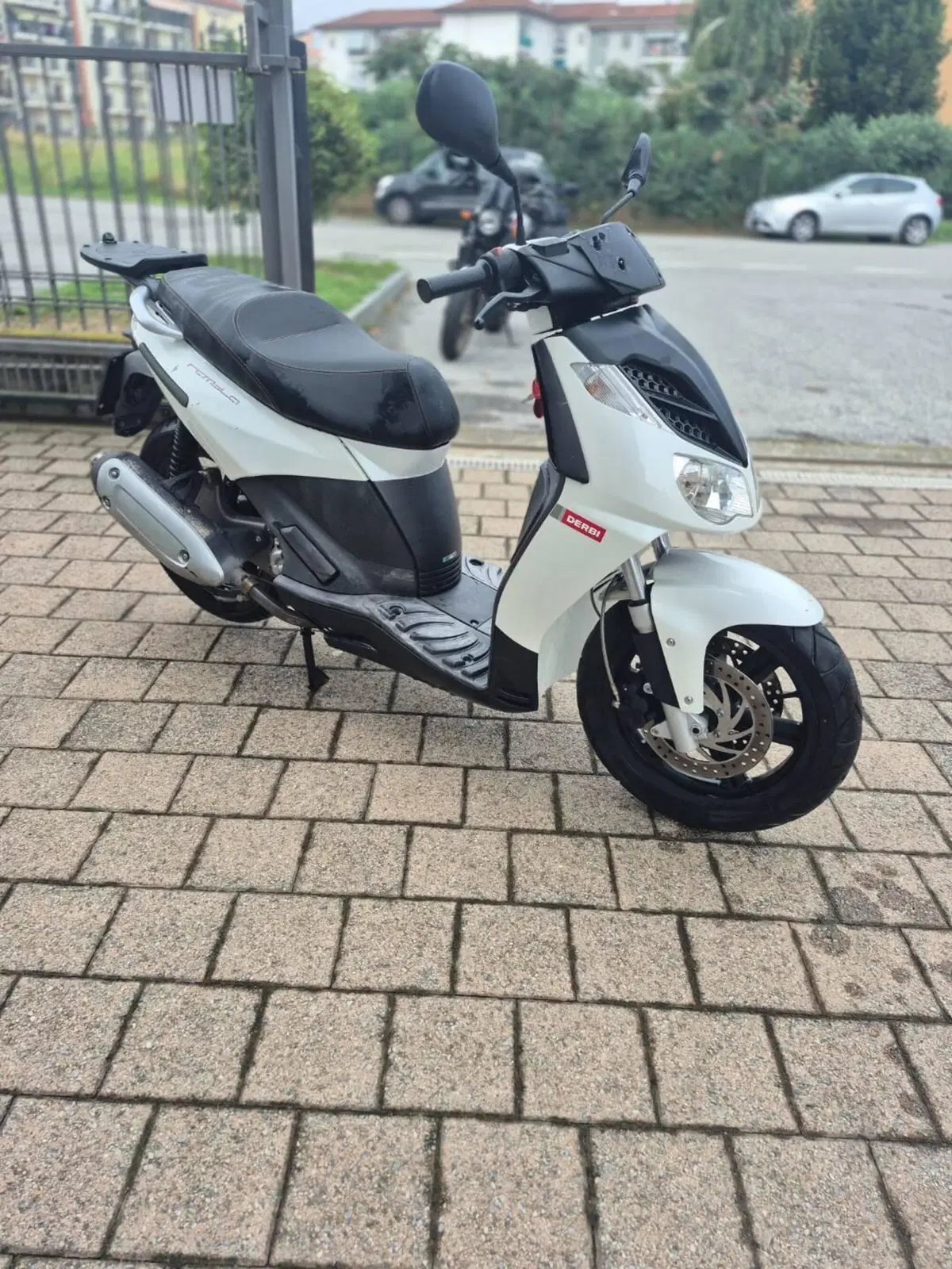 Derbi Rambla 300 ie (2010 - 14) (4)
