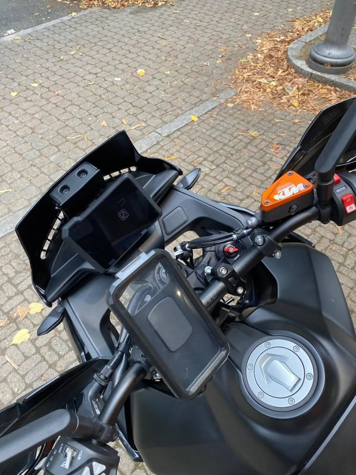 KTM 890 SMT (2023 - 25) (3)