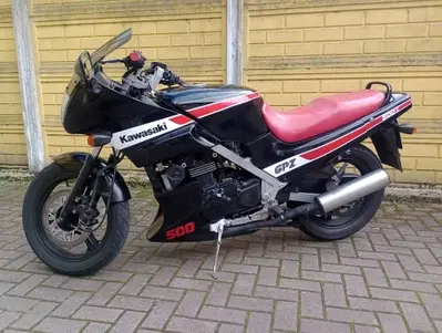 Kawasaki GPz 500 S d'epoca