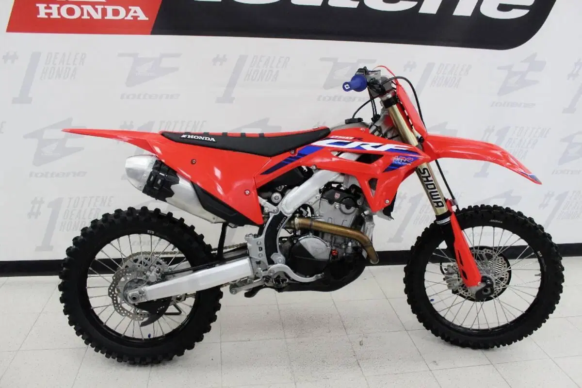Honda CRF 250R (2024) (2)