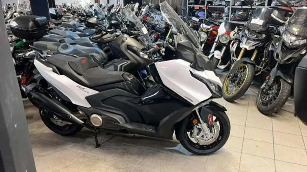 Kymco AK 575 Premium (2025 - 26)