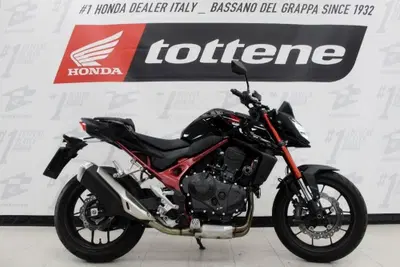 Honda CB 750 Hornet (2023 - 24) usata