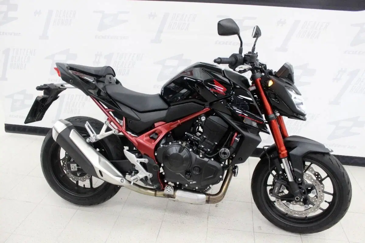 Honda CB 750 Hornet (2023 - 24) (3)