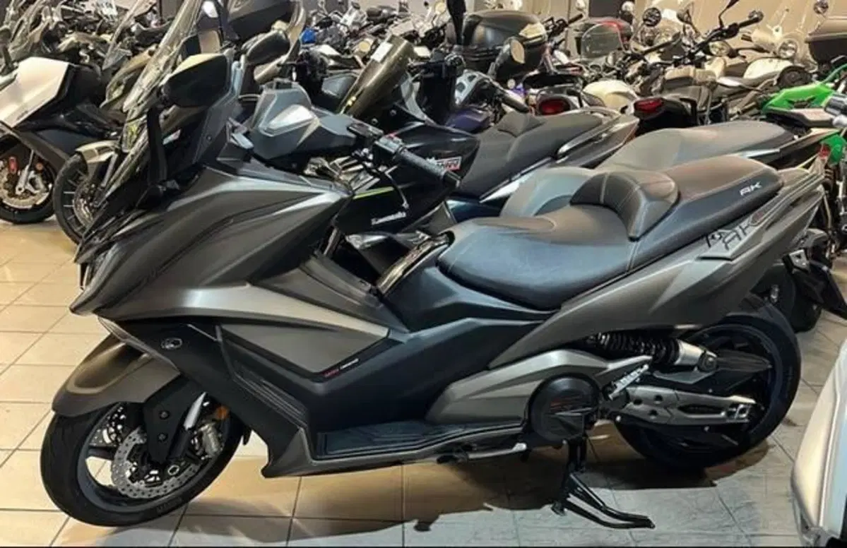 Kymco AK 550 ETS (2021 - 26)