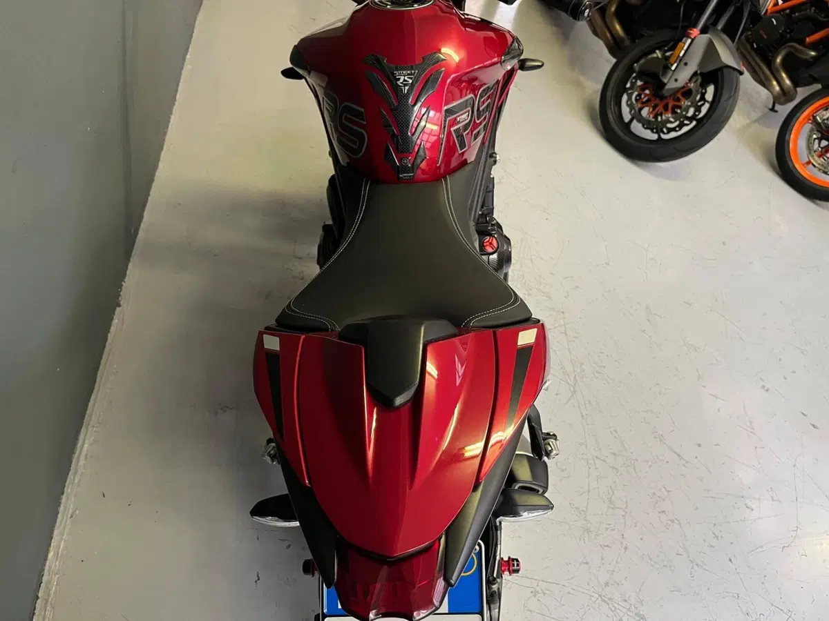 Triumph Street Triple 765 RS (2023 - 26) (8)