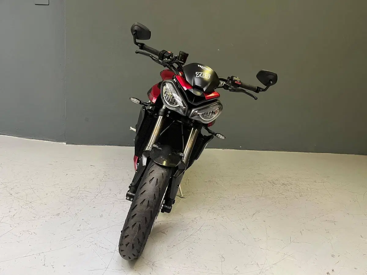 Triumph Street Triple 765 RS (2023 - 26) (3)